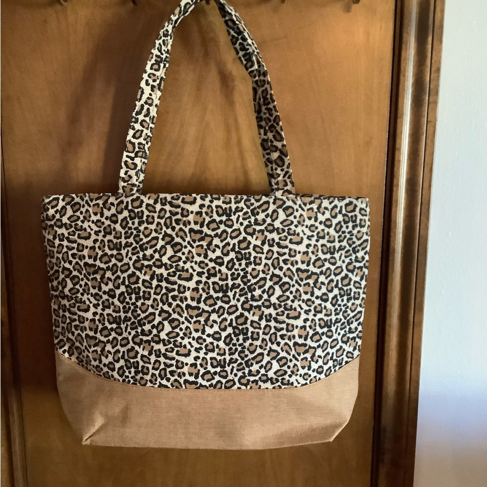 Large tote